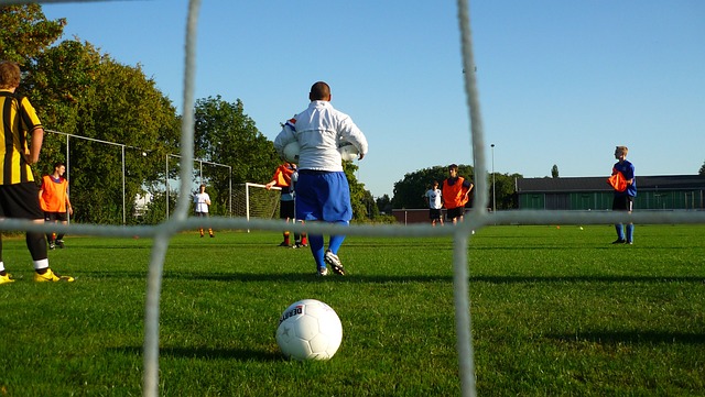 拉菲尼亚的王者归来：巴萨的定海神针与欧冠梦想