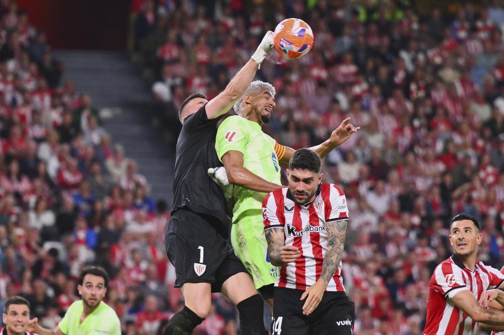 雷迪克：进攻端，我们的组织和执行力比去年有了显著的提升