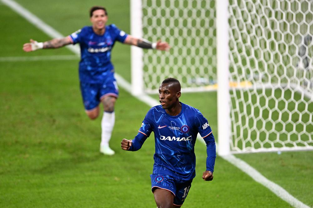 4-0登顶意甲！劳塔罗80米奔袭破门，齐沃拯救2大弃将，唯独他救不了